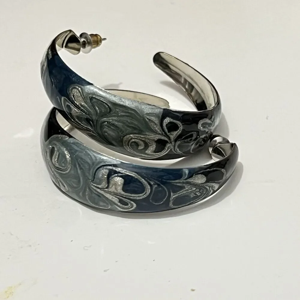 Vintage Round Metal Blue Silver Shimmer Hoop‎ Earrings